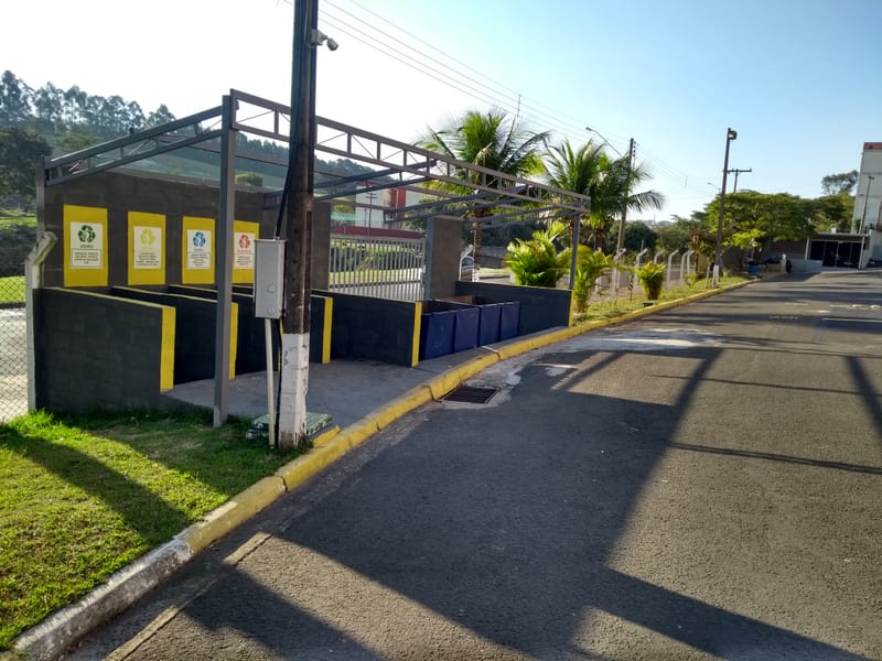 CONSTRUÇÃO NOVA LIXEIRA