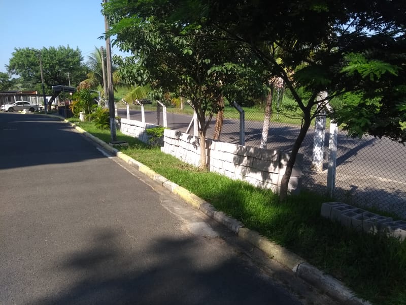 MURO APÓS A LIXEIRA