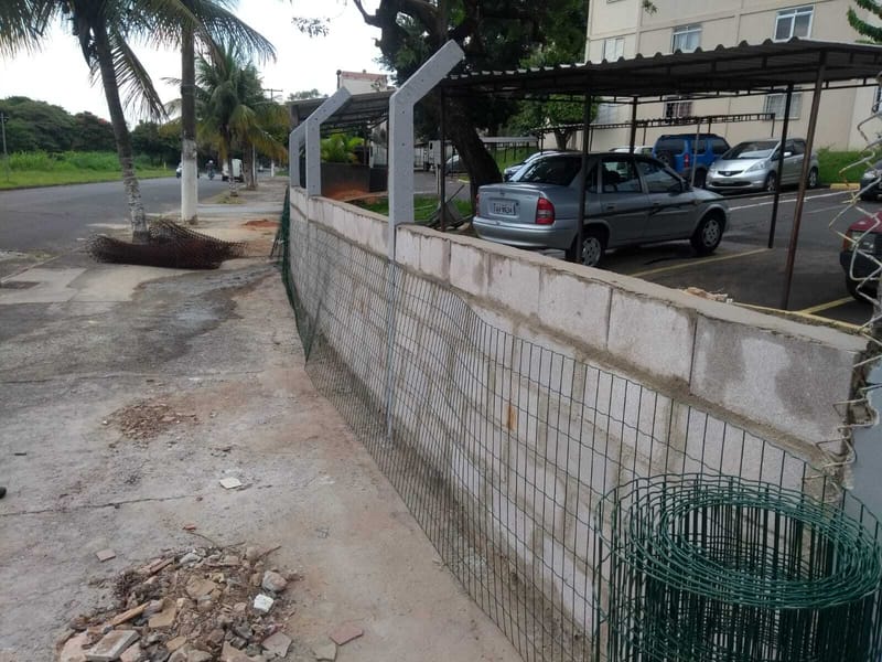 MURO APÓS A LIXEIRA