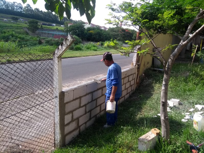 MURO APÓS A LIXEIRA