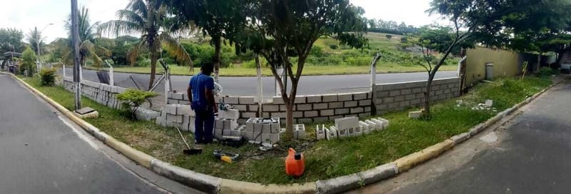 MURO APÓS A LIXEIRA
