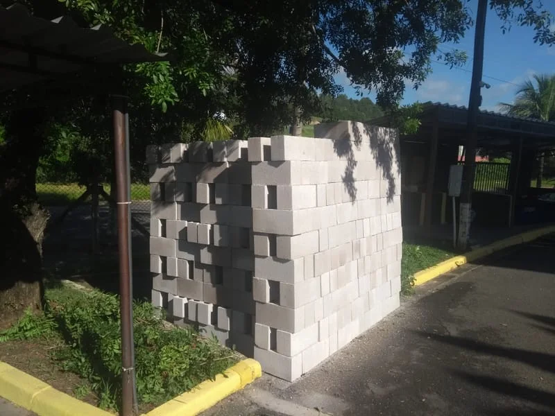 MURO APÓS A LIXEIRA