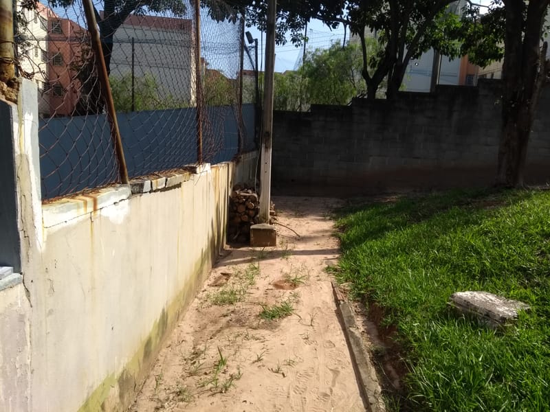 MURO DE ARRINO - ATRÁS DA QUADRA