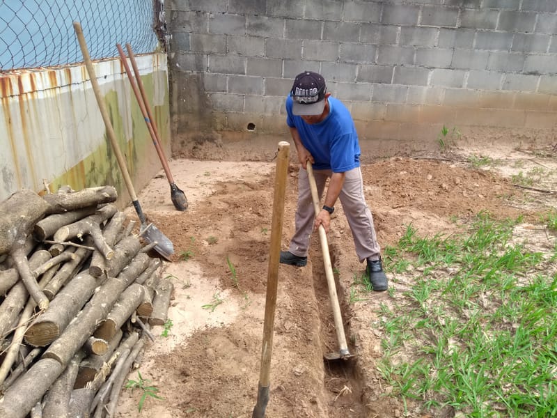 MURO DE ARRINO - ATRÁS DA QUADRA