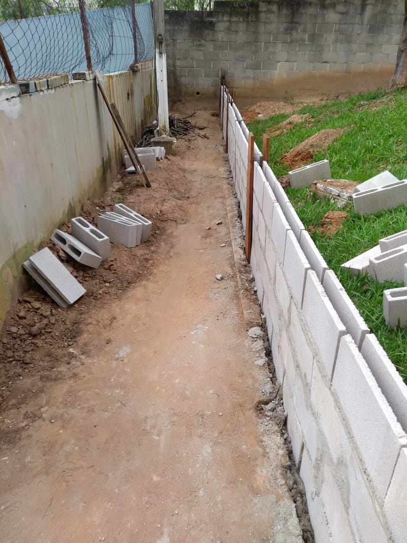 MURO DE ARRINO - ATRÁS DA QUADRA