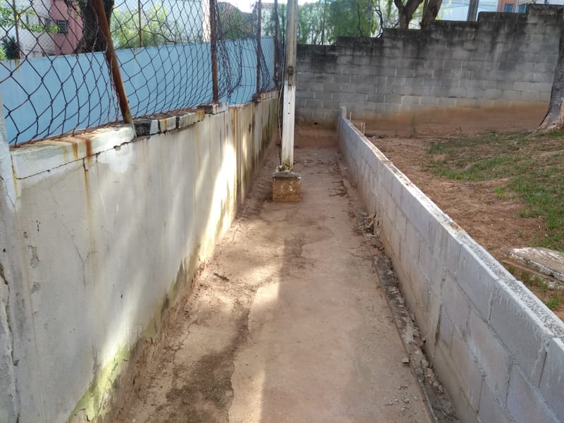 MURO DE ARRINO - ATRÁS DA QUADRA