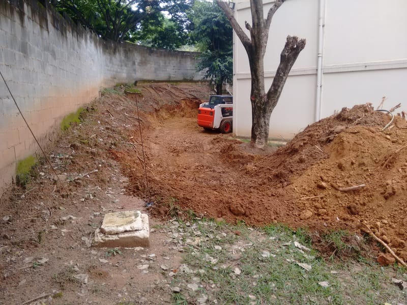 MURO DE ARRIMO - TORRE D