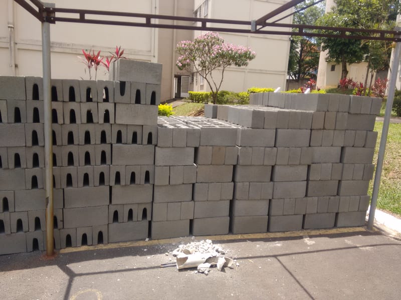 MURO DE ARRIMO - TORRE D