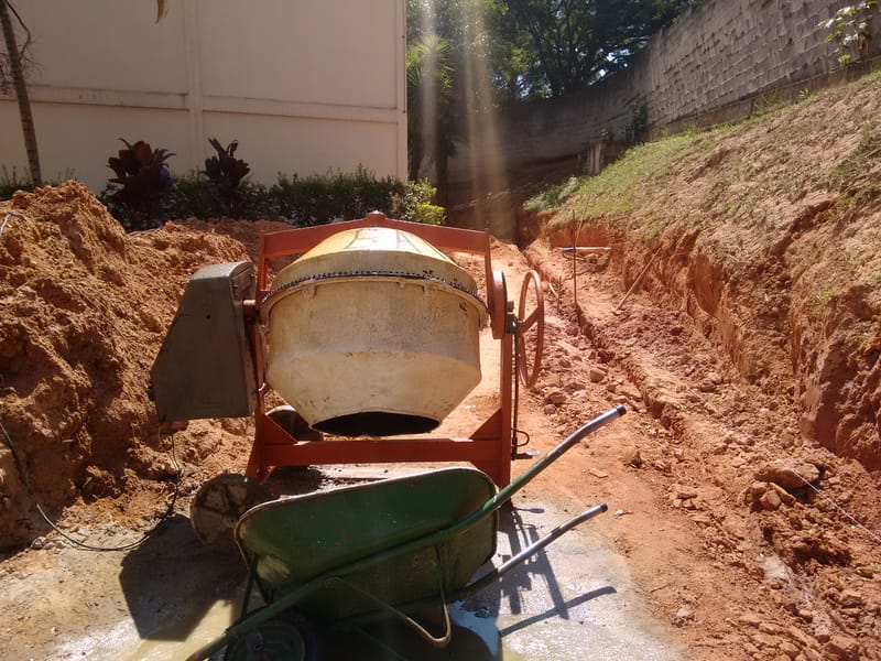 MURO DE ARRIMO - TORRE D