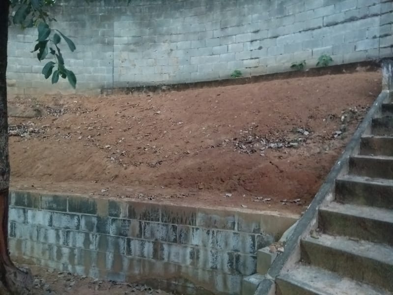 MURO DE ARRIMO - TORRE D