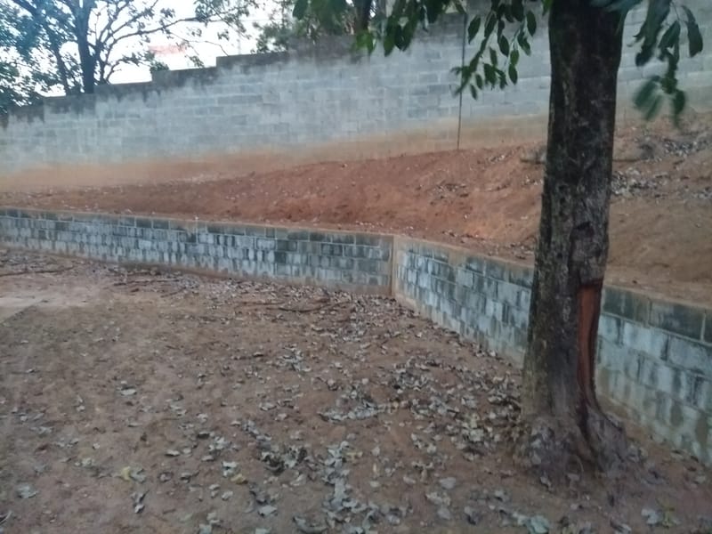 MURO DE ARRIMO - TORRE D