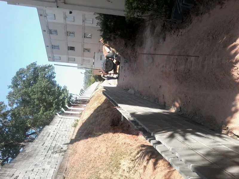 MURO DE ARRIMO - TORRE D