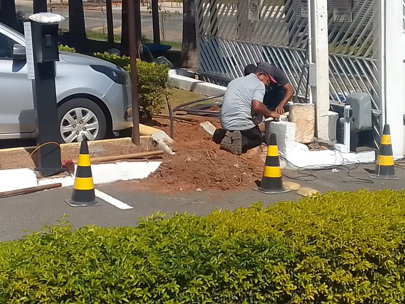 MOTOR NOVO - PORTÃO