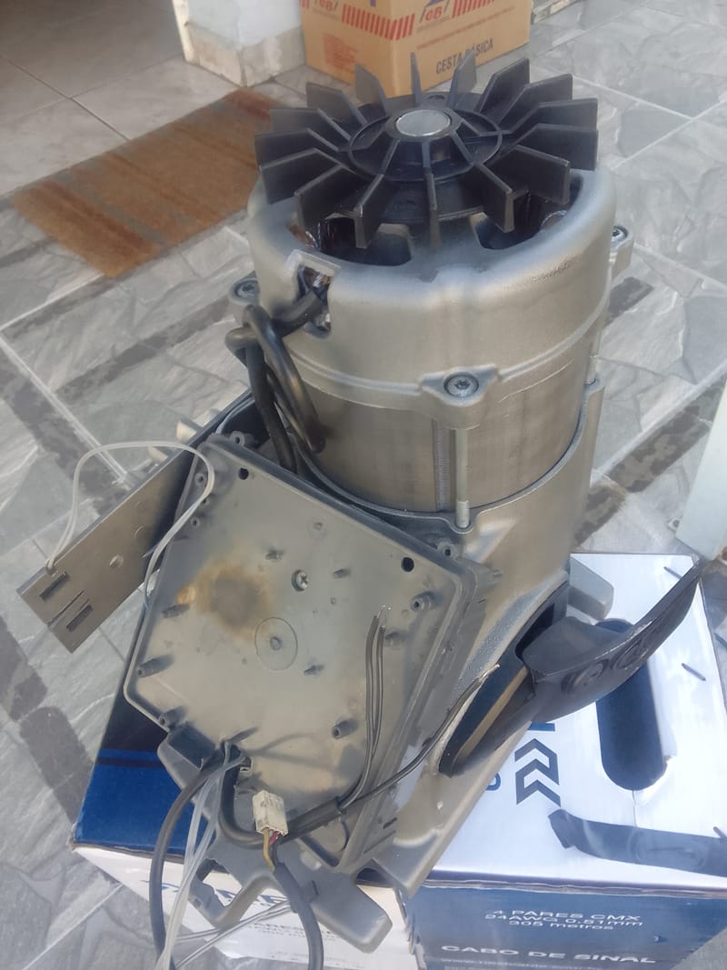 MOTOR NOVO - PORTÃO