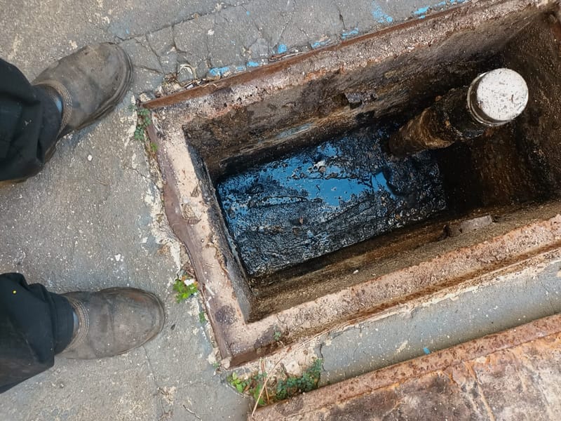 LIMPEZA CXAS GORDURA E ESGOTO