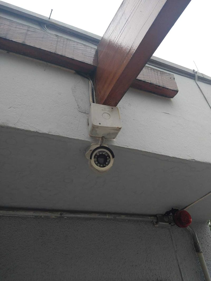 CÂMERAS & EQUIPAMENTOS