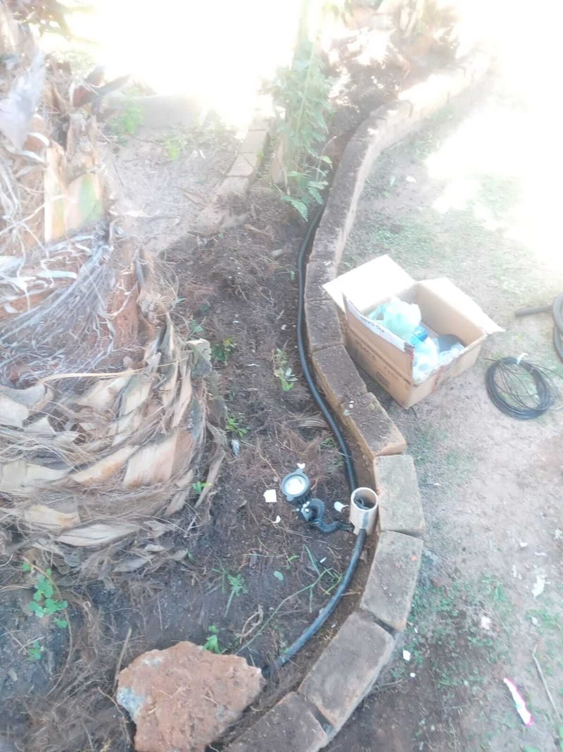 LUZ EXTERNA - PÁTIO