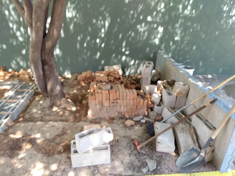 ÁREA - PRAÇA / SALÃO