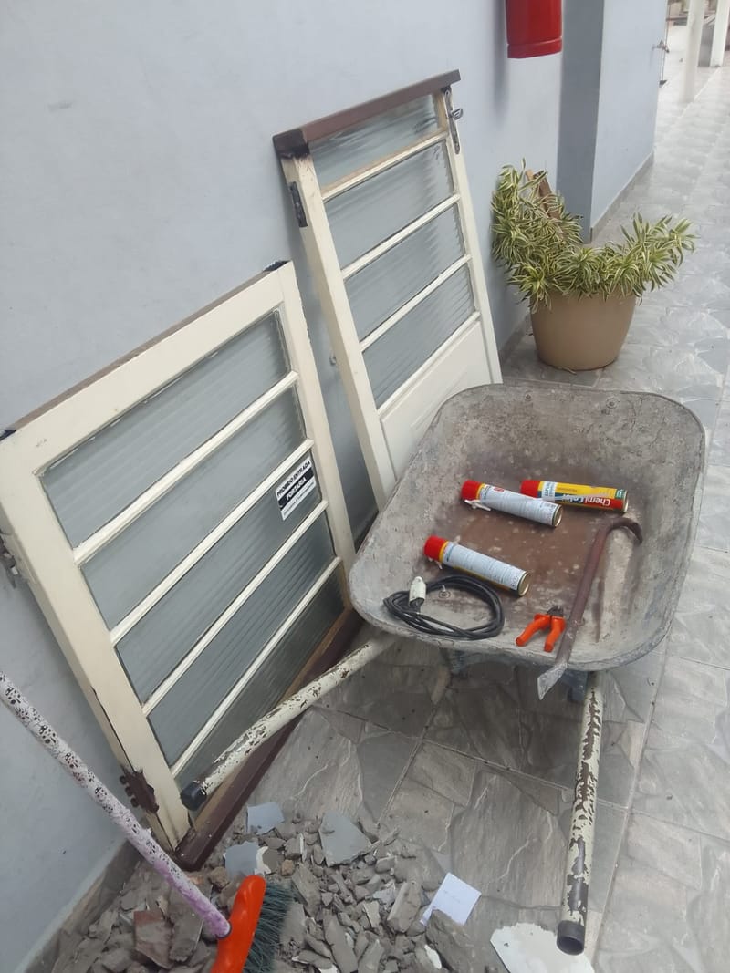 PORTAS NOVAS - PORTARIA