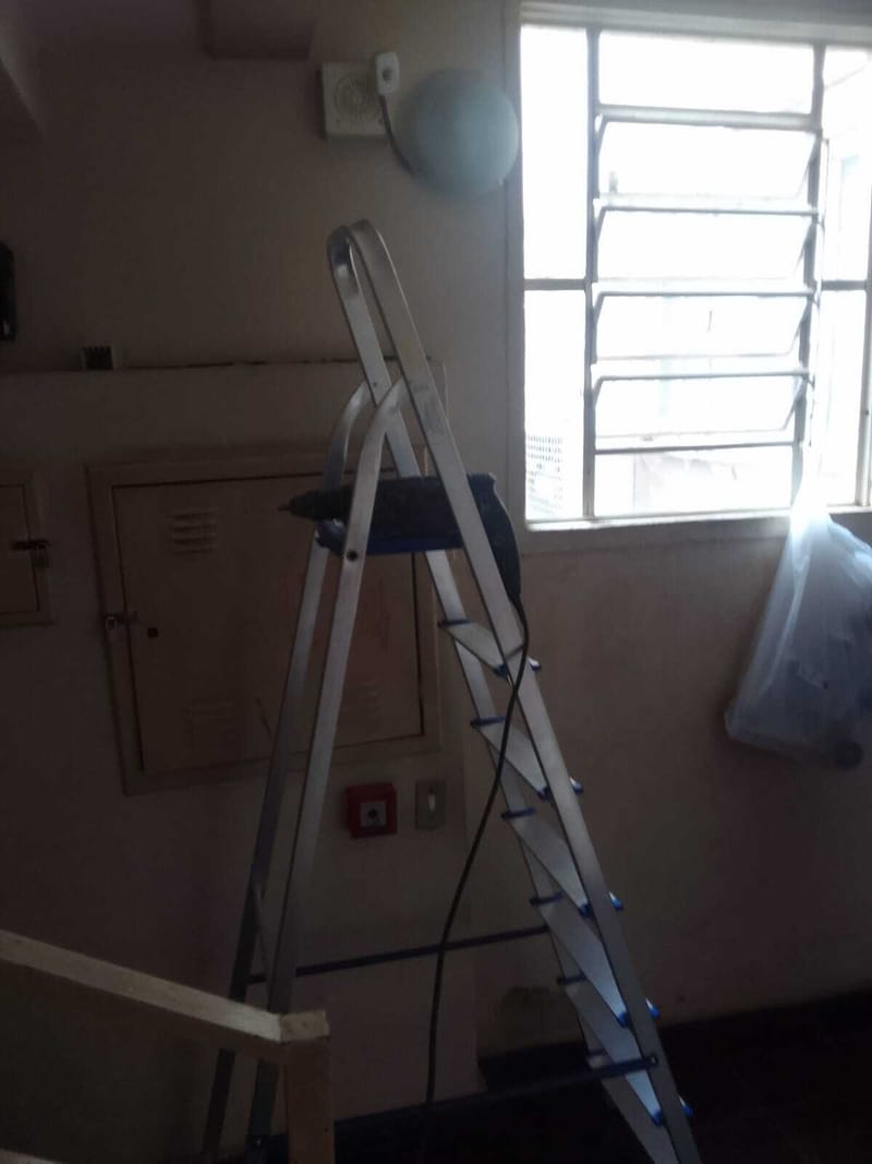 LUZ DE MERGÊNCIA TORRES