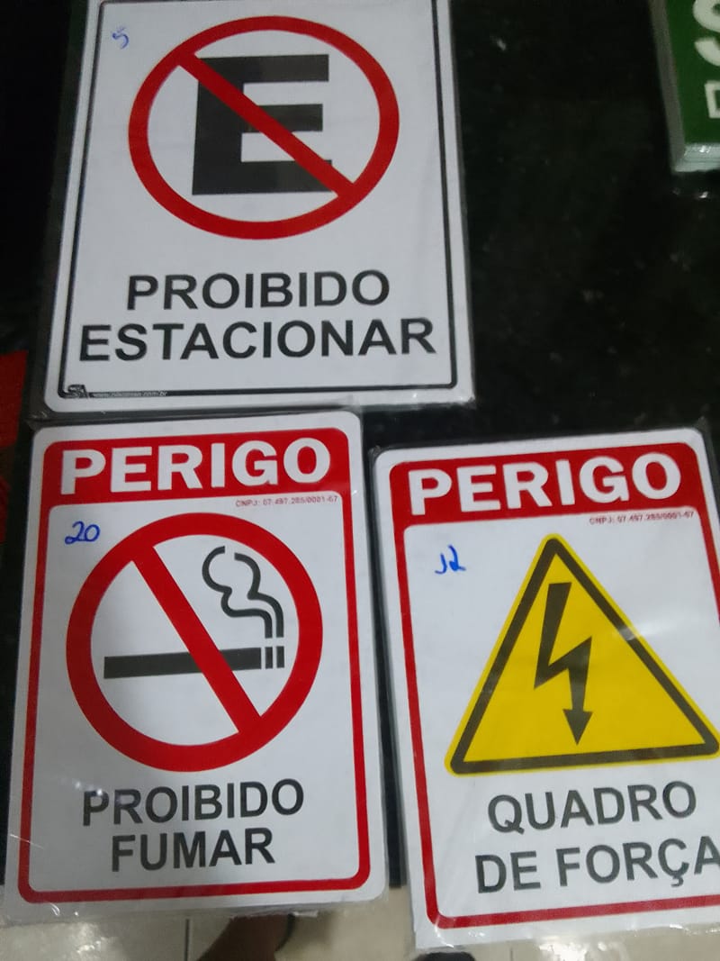 PLACAS E PITUQUEIRAS