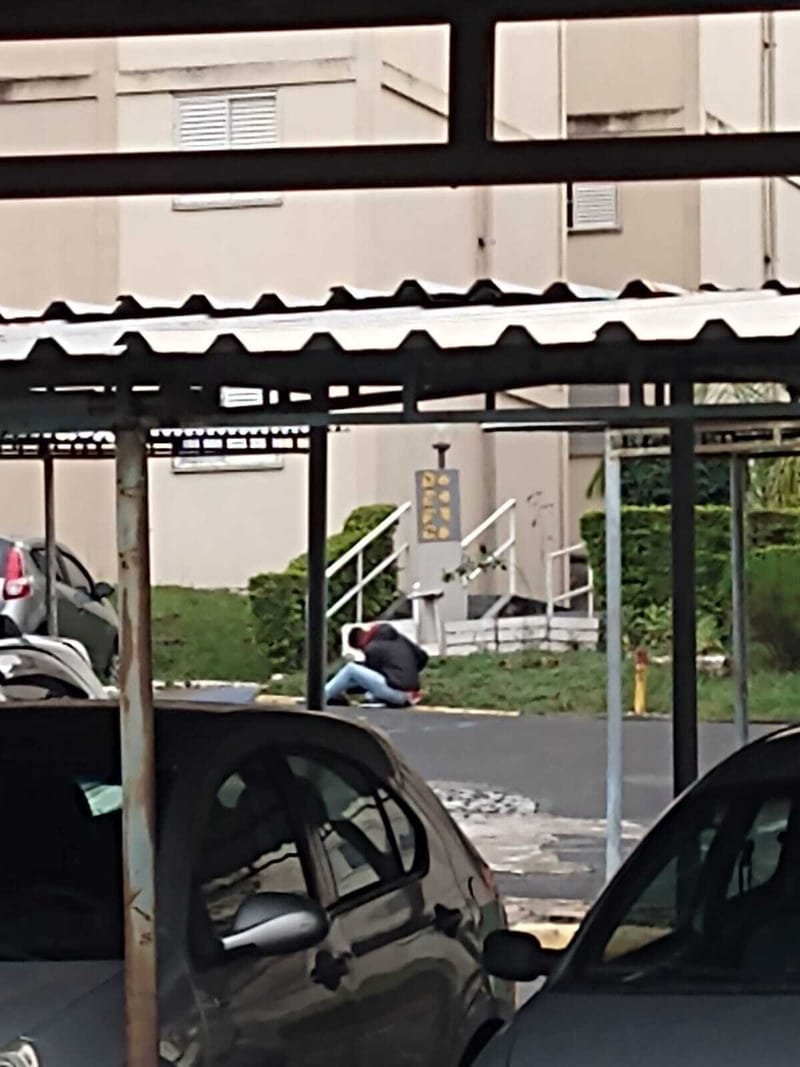 GARAGENS, TROCA POR LÂMPADAS LED