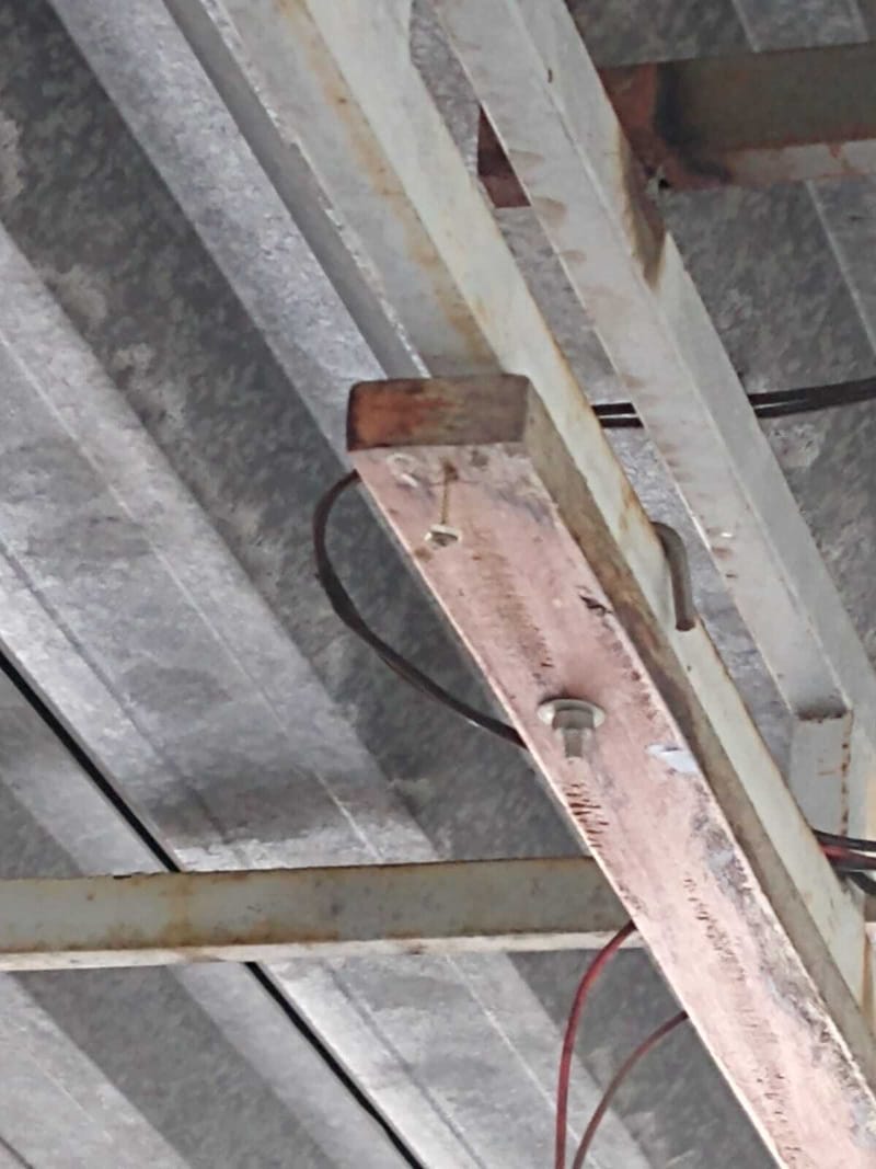 GARAGENS, TROCA POR LÂMPADAS LED