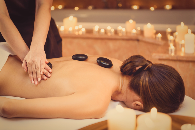 Massage aux Pierres chaudes