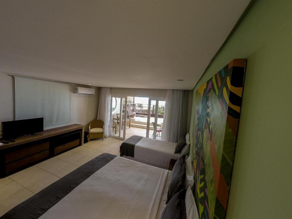 FRENTE MAR COM VARANDA ESTENDIDA EXCLUSIVA