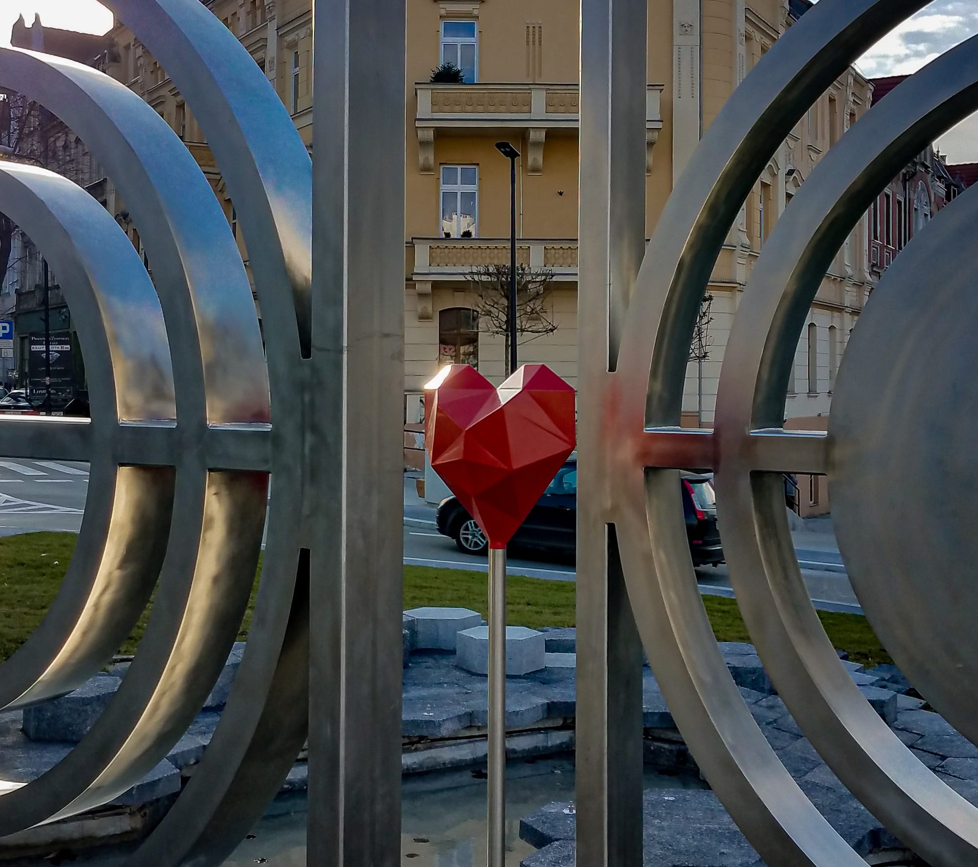 Elementy artystyczne dla potrzeb realizacji projektu "Rewitalizacja Śródmieścia w Zgorzelcu"