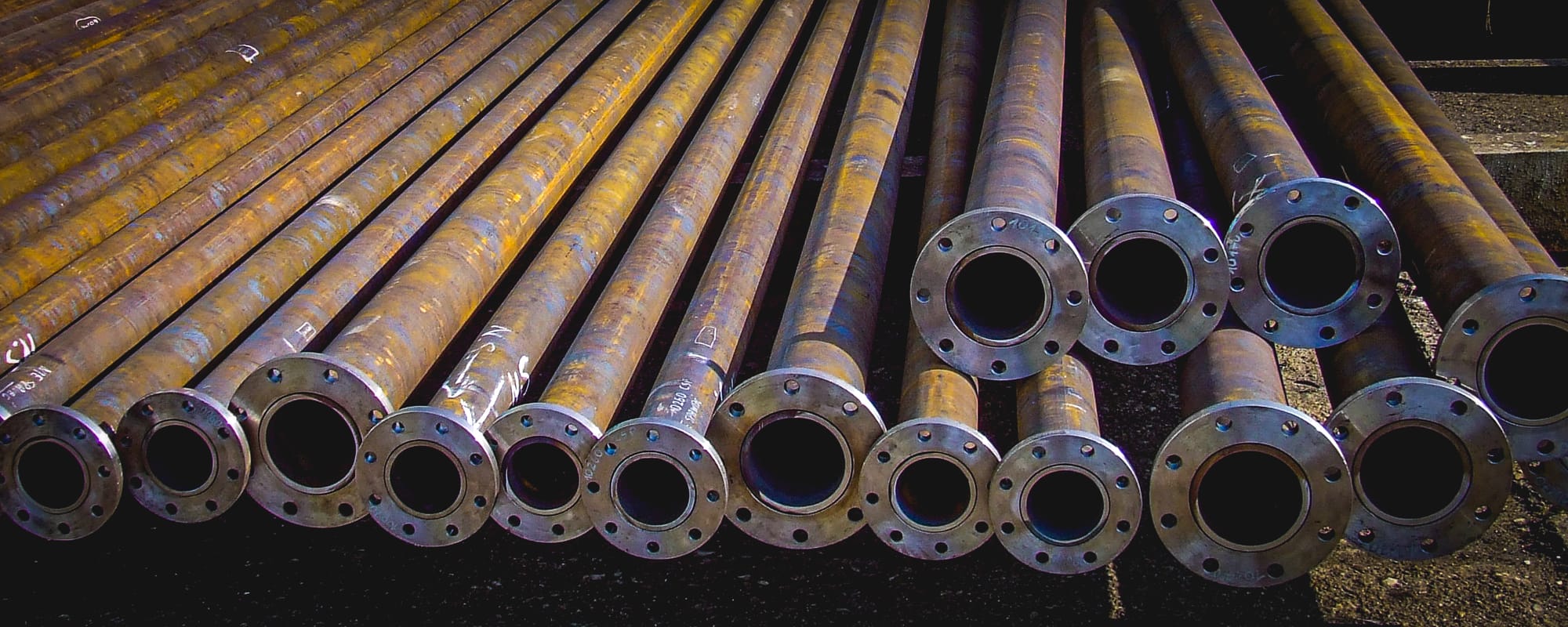 Zbiorniki, ich konstrukcje wsporcze oraz instalacje.