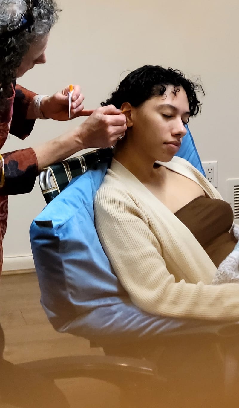 Relax and Relax -Acupuncture and Reiki - Copy