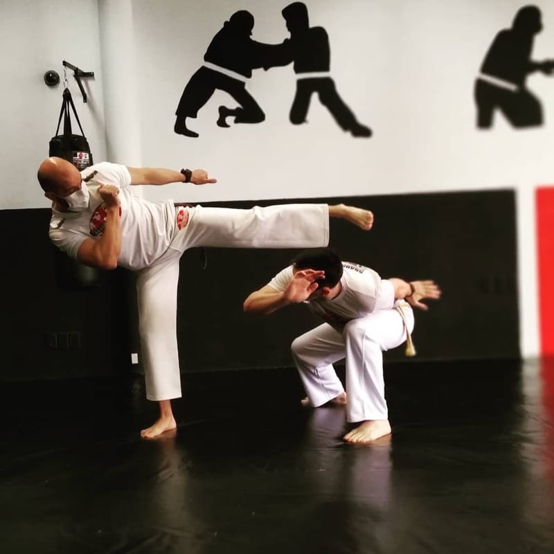 CAPOEIRA