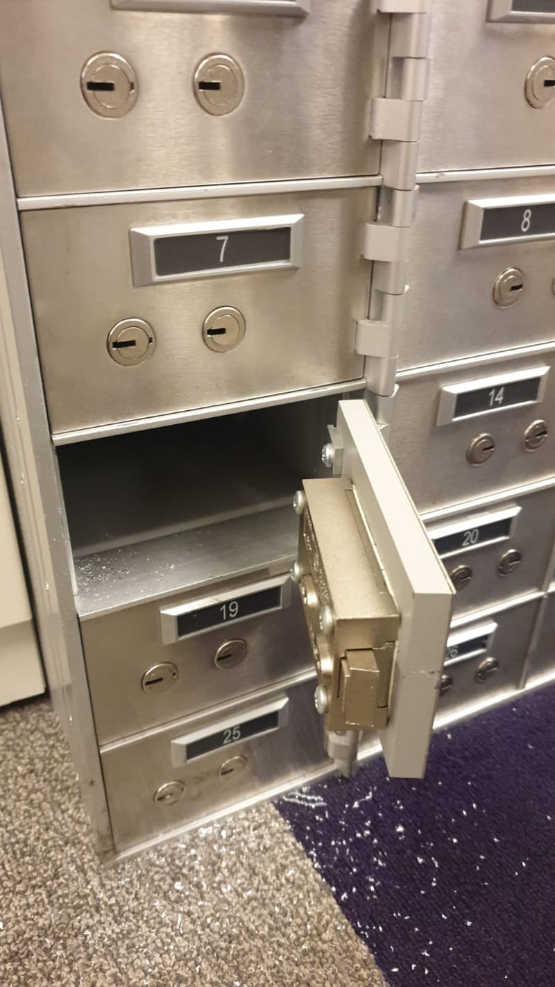 keypad door lock , locked keys in car , Locksmith , locksmith ballwin mo
