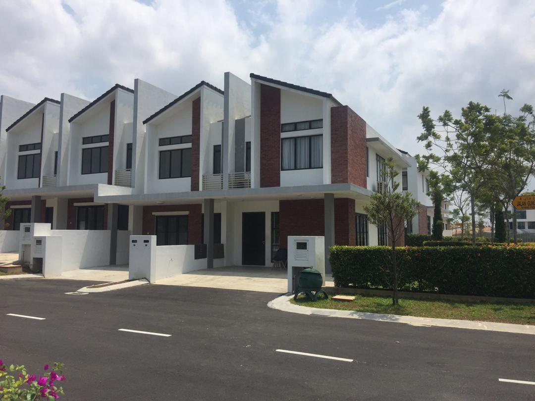 Humble Habitat Architecture Movement Within The Green and Wooded Context