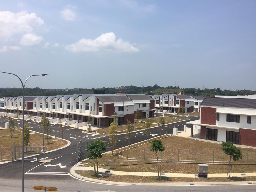 Humble Habitat Architecture Movement Within The Green and Wooded Context