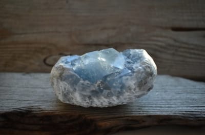 Melles hälsoshop i Ekenäs har igen fått in påfyllning och lite nya kristaller från Din sten ❤