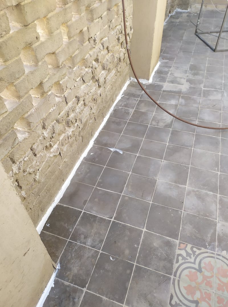 איטום מרפסות