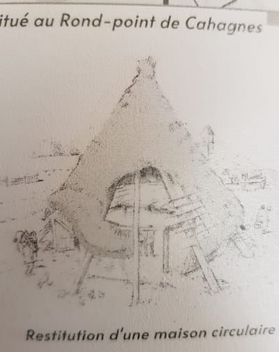 LE VILLAGE PROTOHISTORIQUE in english