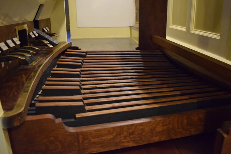 Angster József op. 1130, 1936 pneumatikus tasniláda