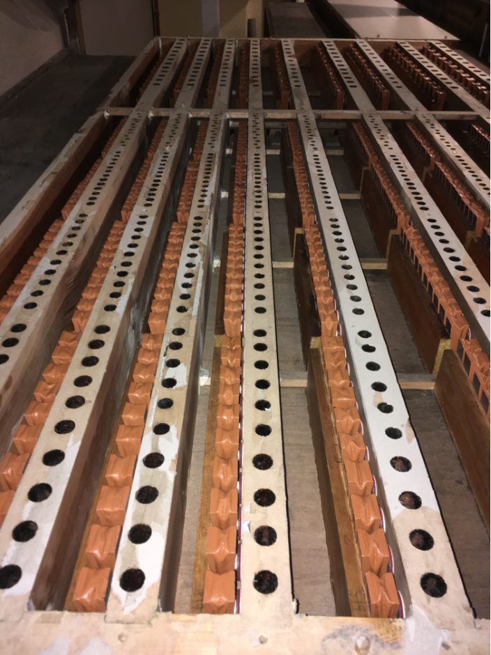 Angster József op. 1130, 1936 pneumatikus tasniláda