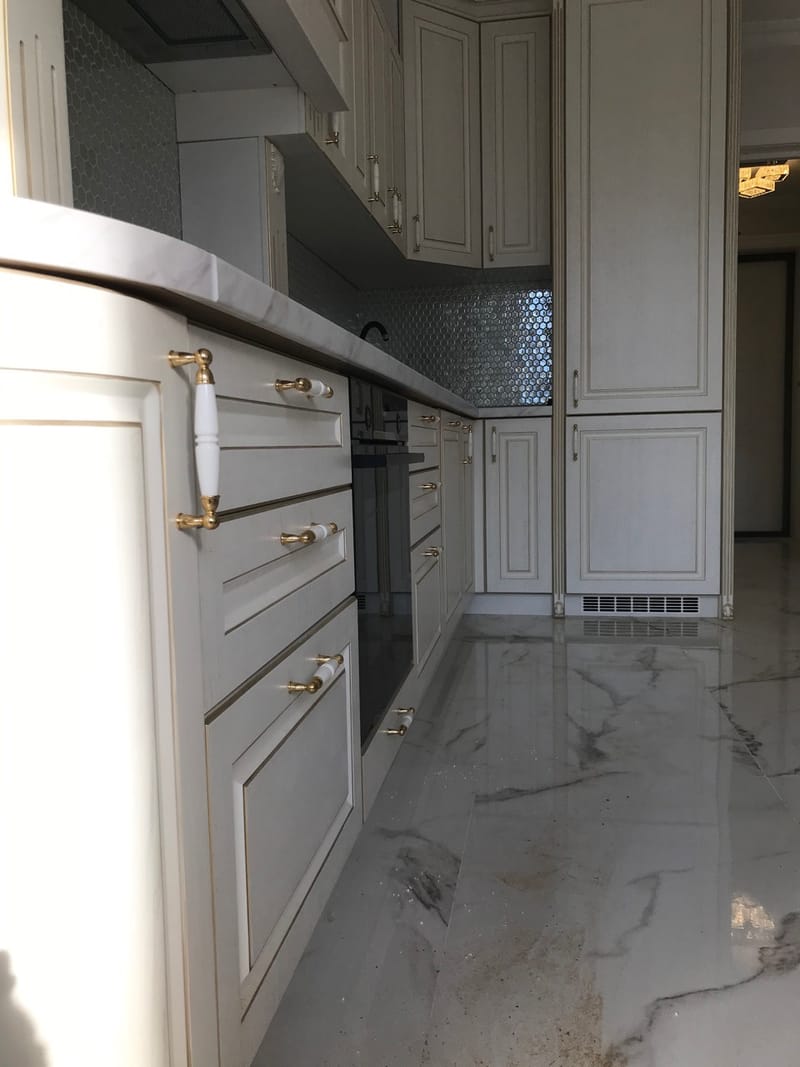 Крашенная кухня Фасады MDF шпон , Шкаф и Прихожая