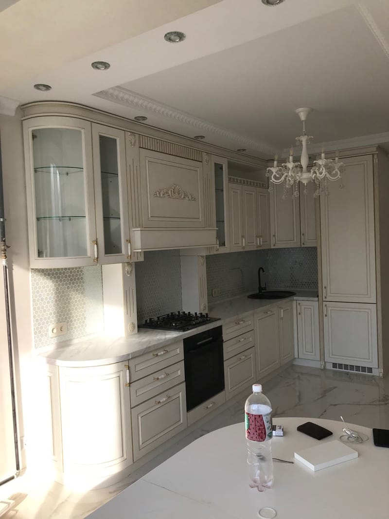 Крашенная кухня Фасады MDF шпон , Шкаф и Прихожая