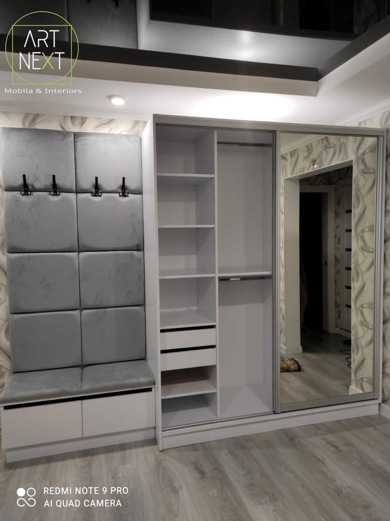 Прихожая & Гостиная