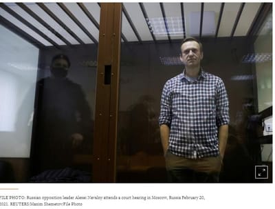 Opositor Nalvany de la administración de Putin ha bajado de peso y no recibe atención médica, menciona su esposa