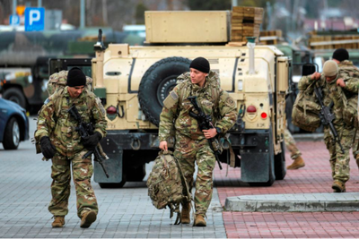 Estados Unidos envía 3000 soldados a Polonia por posible invasión a Ucrania