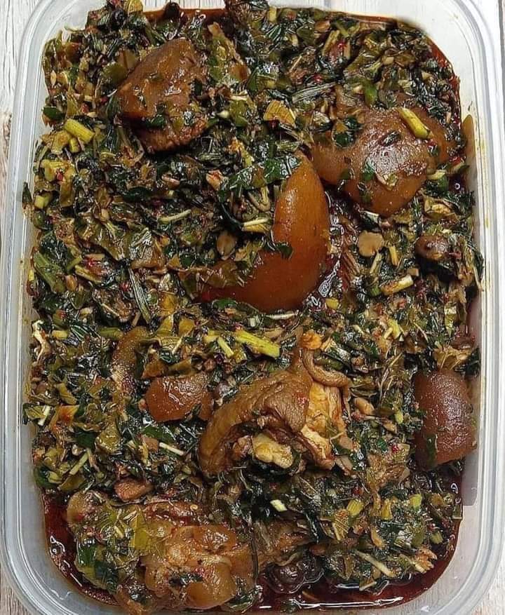 Efor (vegetable soup with assorted meat)