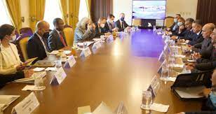 الوفد العراقي بواشنطن يبلغ الخزانة الأمريكيَّة بإجراءات الحكومة بمُكافحة الفساد وغسيل الأموال