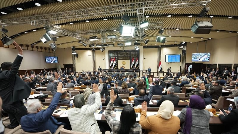 البرلمان يُنهي القراءة الأولى لمقترح قانون التعديل الثالث لانتخابات مجالس المحافظات