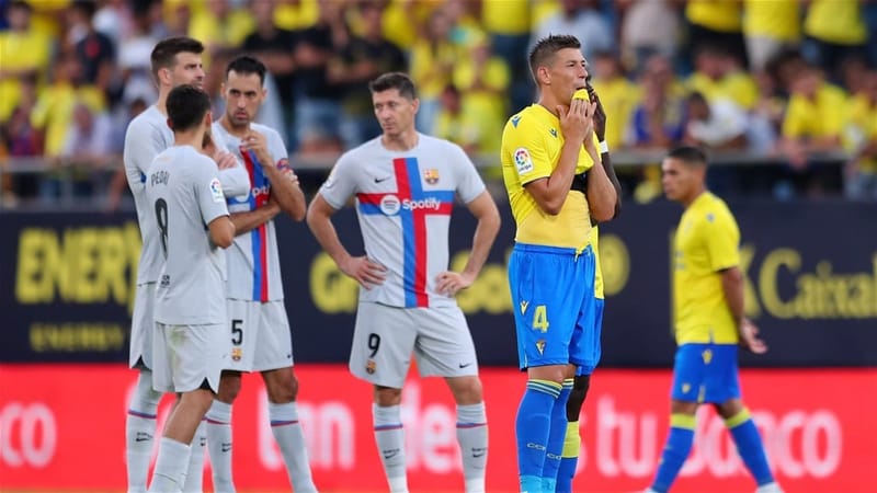 مباريات الأحد.. برشلونة يلاعب قادش للابتعاد بالصدارة واليونايتد يواجه ليستر سيتي